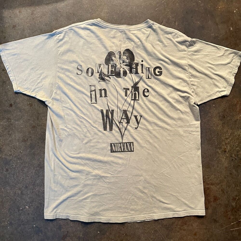 Nirvana T Shirt Mens XL Something In The Way Graphic Band Tee Gray Cotton